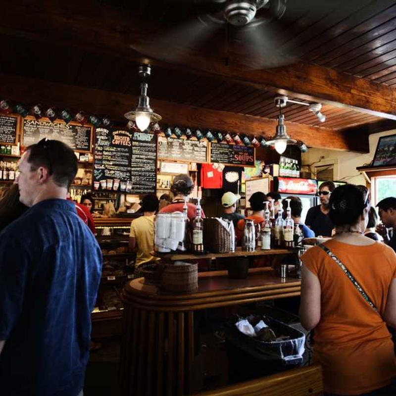 Synergistic dedicated hub (FR)