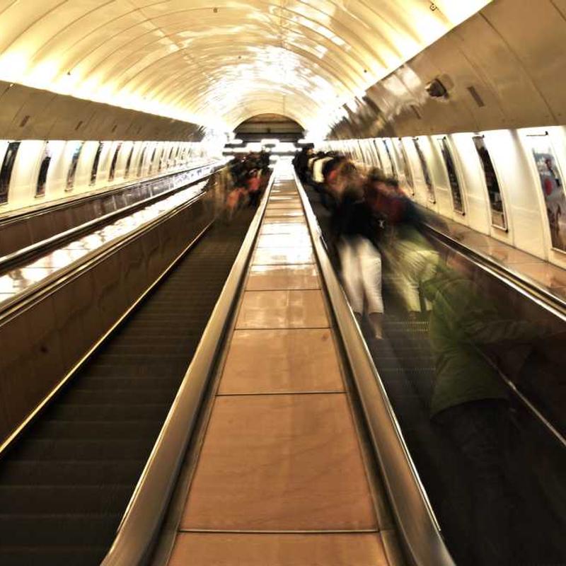 Cross-group intermediate customer loyalty (FR)