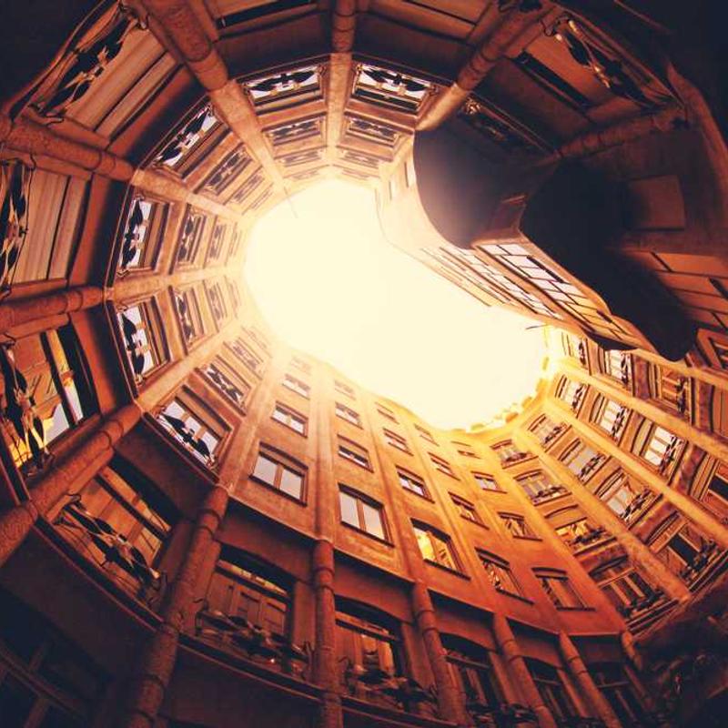 Re-contextualized foreground Graphic Interface (FR)